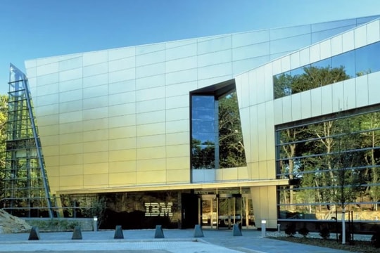 Biểu tượng ngành công nghệ thế kỷ 20 bất ngờ sa thải hàng nghìn nhân sự, nhận 'thua' trước AI và tự động hóa