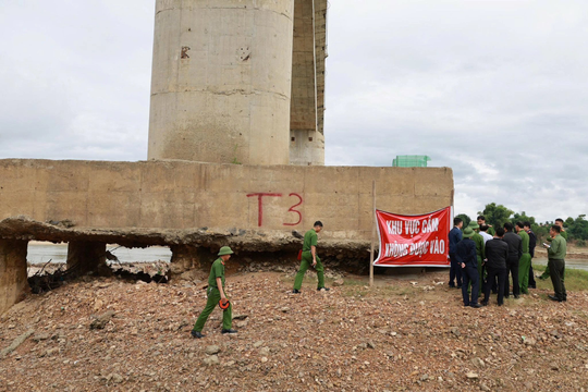 Cầu Sông Lô bị hư hỏng nặng: Nhà thầu đề xuất tự bỏ tiền sửa chữa