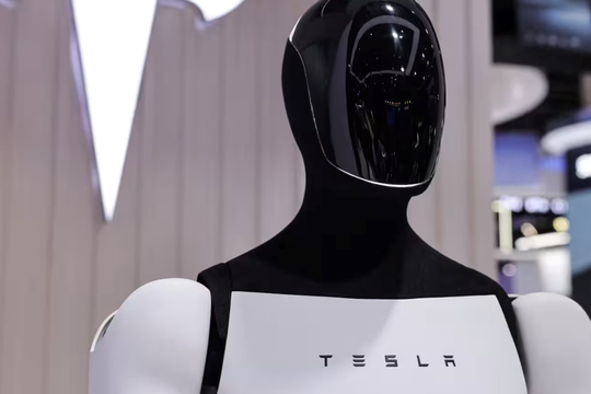 ELon Musk thông báo quan trọng sau khi nhận 1.000 tỷ USD