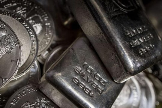 Mỹ đưa bạc vào danh sách khoáng sản quan trọng, mở đường cho áp thuế: “Cơn địa chấn” mới trên thị trường kim loại quý?