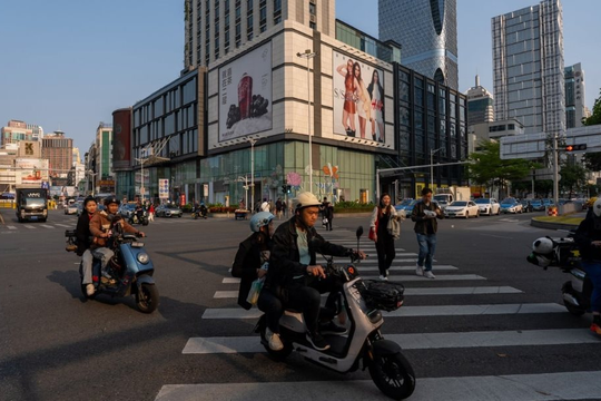 Buồn của tỉnh có GDP cao hơn Hàn Quốc: Tung tiền tỷ khuyến mại nhưng người dân thờ ơ giữ chặt hầu bao, nguy cơ mất vị thế hàng thập kỷ