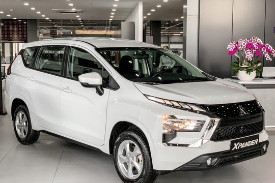 Chưa tới 500 triệu đã mua được "vua xe 7 chỗ"