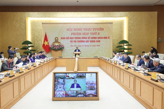 Thủ tướng: Không để người dân mất thêm chi phí và không bị lừa đảo khi tiếp cận nhà ở xã hội