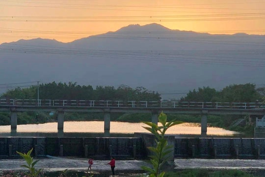 Cặp vợ chồng xây biệt thự cho cả đại gia đình 9 người sinh sống, sau 18 tháng phải bật thốt: “Mọi người đổi ý hết rồi”