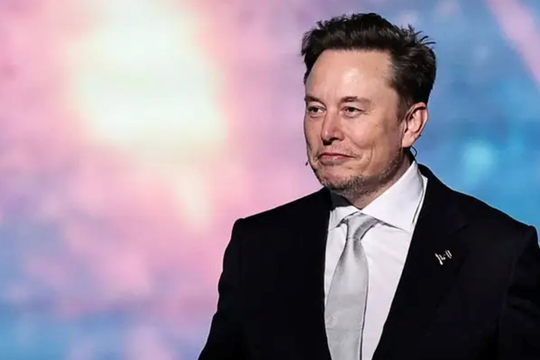 Elon Musk: Optimus của Tesla có thể giúp GDP toàn cầu tăng gấp 100 lần, xoá bỏ hoàn toàn đói nghèo