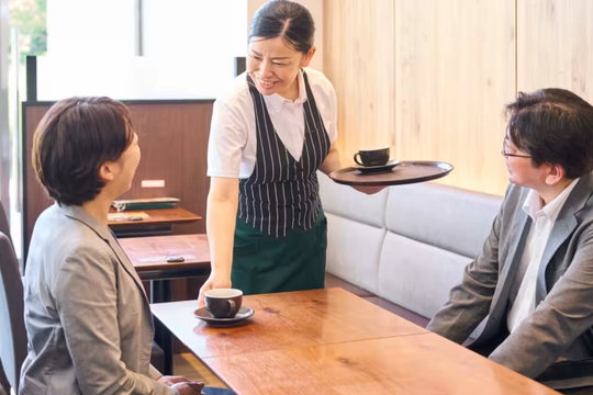 Vị thế Starbucks tại ĐNÁ lung lay bởi các chuỗi cà phê Nhật Bản giá rẻ, nhắm phân khúc dân văn phòng thu nhập trung bình 