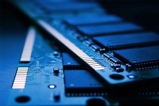 Giá DRAM di động tăng 43% trong quý IV, các hãng smartphone và PC xem xét tăng giá sản phẩm