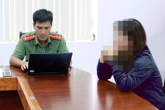 Vừa quen bạn trai mới, người phụ nữ ở Hà Nội chuyển khoản luôn 100 triệu đồng, sau đó báo công an