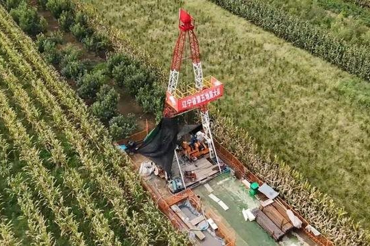 45 giàn khoan hoạt động đồng thời, 1.000 kỹ sư huy động - vỡ oà phát hiện mỏ vàng đơn lẻ lớn nhất lịch sử trữ lượng hơn 1.444 tấn 