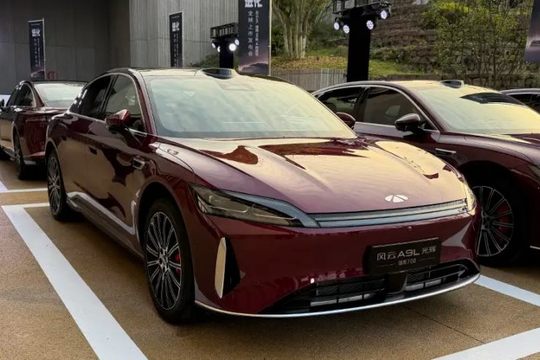 Hãng xe xây nhà máy tại Việt Nam vừa ra mắt ‘bom tấn’ xe hybrid đi 2.500 km, giá khởi điểm hơn 600 triệu đồng