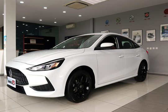 Xe Trung Quốc ồ ạt vào Việt Nam: Hãng nào bán chạy nhất, hãng nào bán kém nhất?