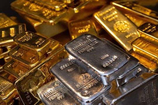 Vàng, bạc đồng loạt giảm, chuyên gia nói gì?