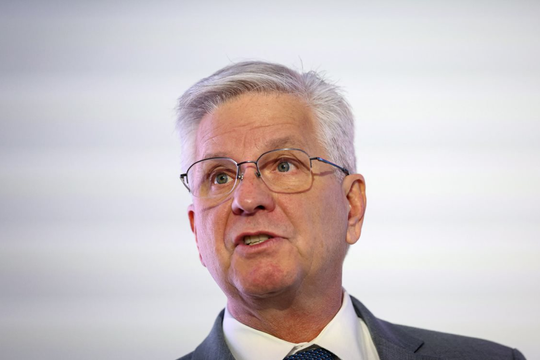 Ứng viên hàng đầu vị trí chủ tịch Fed lên tiếng, tiết lộ ‘lá phiếu ủng hộ’ cắt giảm lãi suất trong cuộc họp tới