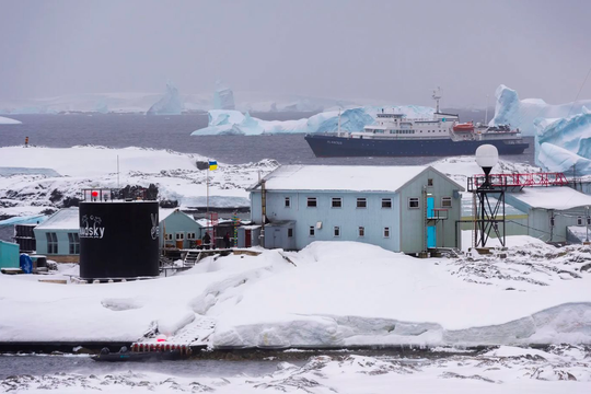 Không cần bất cứ mũi khoan nào, Nga phát hiện gần 70 tỷ tấn 'vàng đen' dưới nước