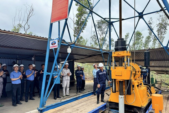 Việt Nam phát hiện hơn 1 triệu tấn than