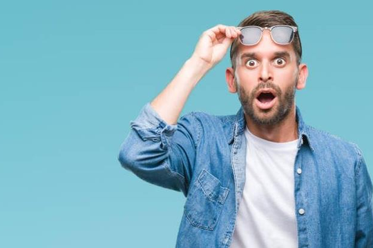 Một cổ phiếu bất động sản bất ngờ tăng kịch trần, khớp lệnh đột biến: Điều gì đang diễn ra?