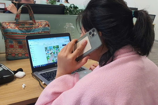 Cô gái ở Hà Nội thực hiện 8 lần chuyển 500 triệu đồng vào dự án của ngân hàng, lần thứ 9 quay xe báo công an