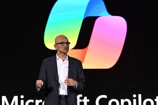 Microsoft gặp khó khi thương mại hóa chatbot AI, nhiều khách hàng quay lưng, chuyển sang dùng Gemini của Google