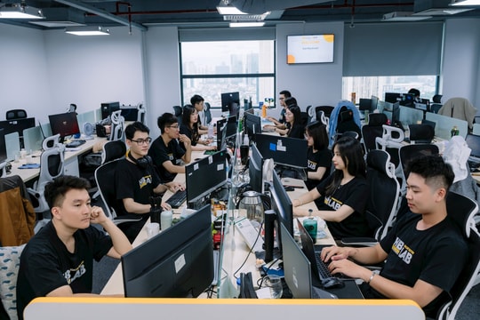 HBLAB lọt Top 100 Nơi làm việc tốt nhất Việt Nam 2025