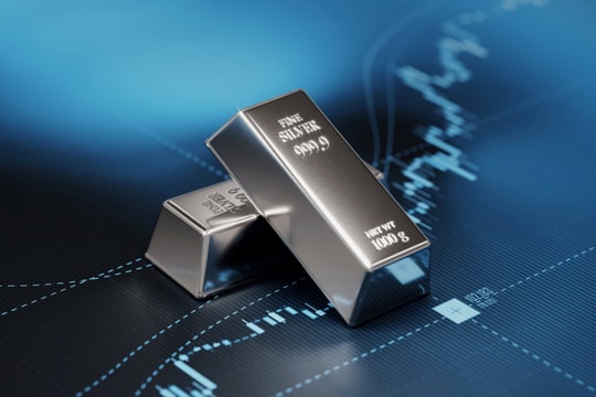 BlackRock mạnh tay gom Bạc ở đỉnh lịch sử, chuyên gia dự báo giá còn có thể tăng gấp đôi