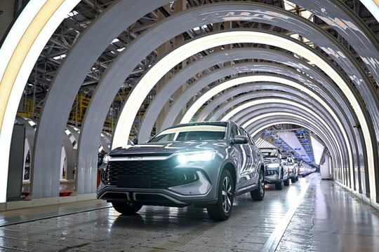 Dự báo khiến Toyota, Honda, Volkswagen, Tesla lo sốt vó: Chỉ 5 năm nữa 5/10 nhà sản xuất ô tô lớn nhất thế giới đều thuộc về người Trung Quốc