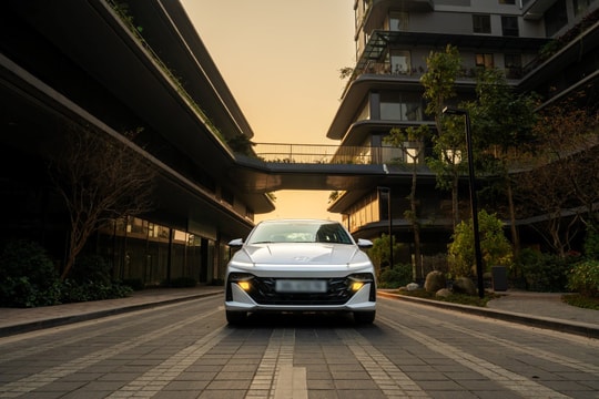 Doanh số tăng trở lại, điều gì khiến Hyundai Accent hút khách dịp cuối năm?