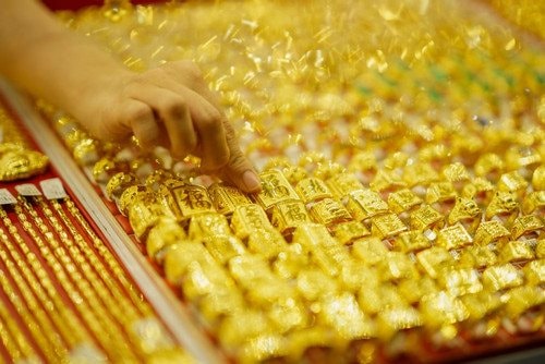 Sáng 28/11: Giá vàng thế giới giảm vàng trong nước sẽ tiếp đà giảm theo?