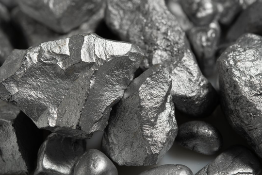 Giá ‘kim loại của quỷ’ lập kỷ lục giữa cơn khát cung, dự báo chưa dừng đà tăng vì 2 nguyên nhân