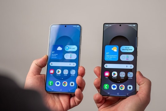 Chuyên gia cảnh báo: "Sắp có biến cố lớn, nếu có tiền hãy đi mua điện thoại mới ngay bây giờ"