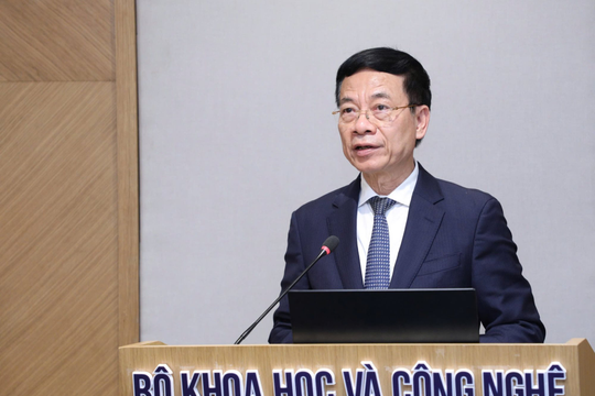 Bộ trưởng Nguyễn Mạnh Hùng: Nếu cán bộ xã thụ động chờ cấp trên cầm tay chỉ việc, chúng ta sẽ không bao giờ theo kịp thực tiễn đang thay đổi từng ngày