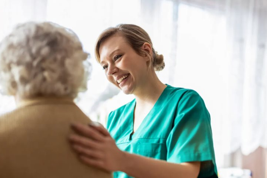 10 công việc cực ‘khát nhân lực’ trong 10 năm tới, lương lên đến 3,5 tỷ đồng/năm, cần tuyển số lượng tới trăm nghìn người