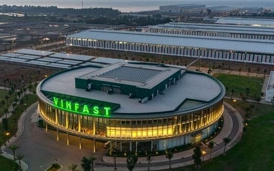 Loạt động thái lớn của tỷ phú Phạm Nhật Vượng tại thị trường đông dân nhất thế giới