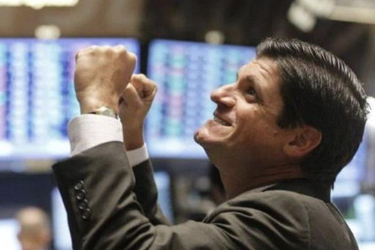 Phiên 3/12: Khối ngoại mua ròng kỷ lục, tung 3.400 tỷ "gom" cổ phiếu của tỷ phú Phạm Nhật Vượng 