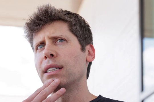 OpenAI tuyên bố khẩn cấp 'Mã đỏ', tạm hoãn hàng loạt dự án: Chuyện gì đang xảy ra?