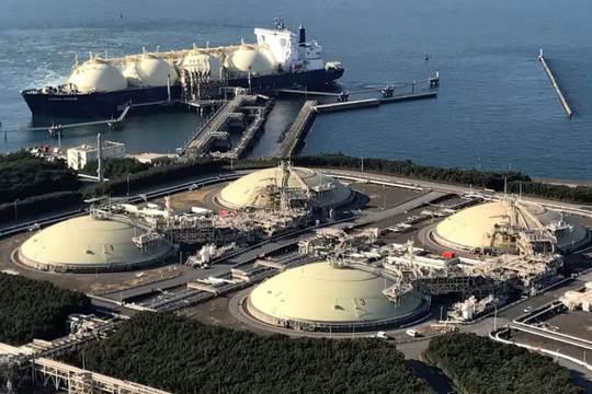 Vừa tuyên bố sẽ không từ bỏ năng lượng Nga chưa được bao lâu, quốc gia châu Á lại sắp phải ‘quay xe’, nguyên nhân đến từ đâu?