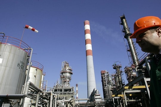 Dính lệnh trừng phạt của Mỹ, quốc gia châu Âu thân Nga không nhận được 1 giọt dầu nào trong gần 2 tháng