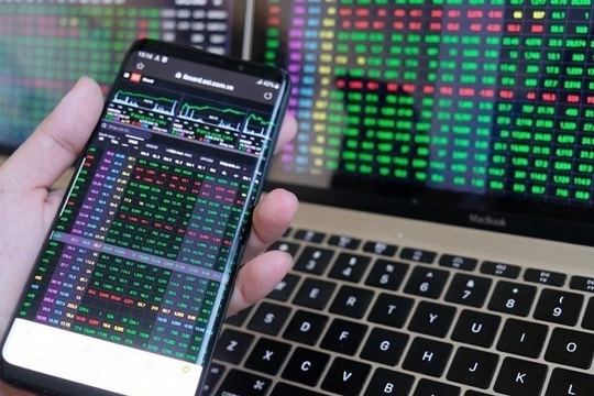 Chứng khoán tuần qua: Thị trường tiếp đà “thăng hoa”, khối ngoại “quay xe” mua ròng gần 4.500 tỷ đồng