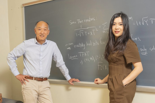 Huyền thoại toán học U60 bỏ sự nghiệp, đầu quân cho 1 startup AI của nữ founder 24 tuổi: Vừa gọi vốn 64 triệu USD, chiêu mộ cả nhân tài của Mark Zuckerberg