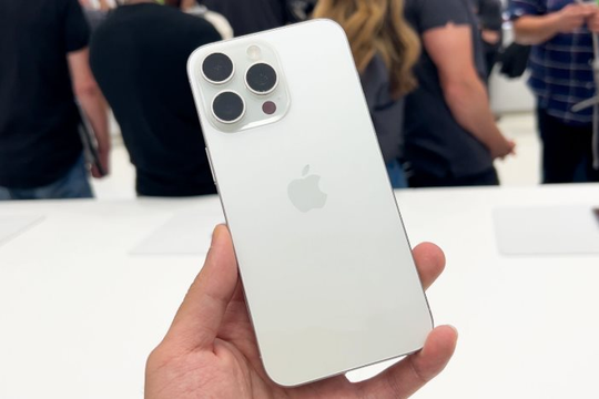 Bất ngờ chiếc iPhone cũ được cho là “đáng mua nhất” năm 2025