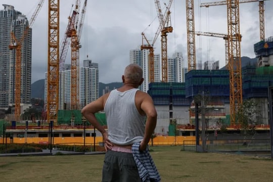 China Vanke - Tâm bão khủng hoảng BĐS Trung Quốc: Dòng tiền sắp âm, lỗ 4 tỷ USD trong chưa đầy 12 tháng, cổ đông lớn nhất cũng bó tay 