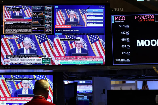 Thị trường hồi hộp chờ cuộc họp cuối cùng của Fed năm 2025 và phát biểu của Jerome Powell: Quyết định cắt giảm lãi suất liệu có được thực thi?