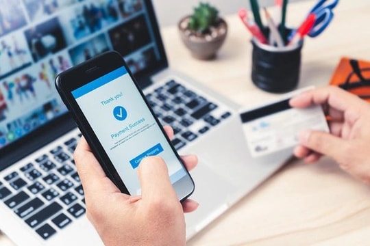 Người phụ nữ chuyển khoản 10 lần tổng cộng hơn 3 tỷ đồng để làm nhiệm vụ, không rút được tiền lại vội trình báo Công an