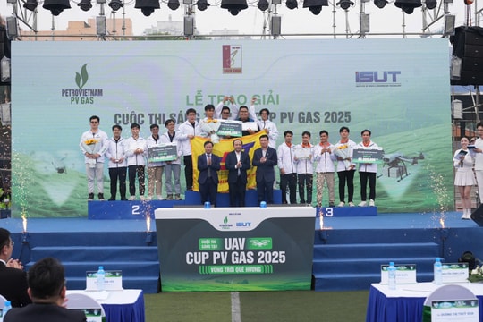 Lộ diện chủ nhân giải thưởng 200 triệu đồng cuộc thi toàn quốc đầu tiên về UAV
