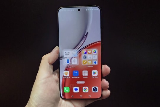 Điện thoại vừa ra mắt đã "cháy hàng" ở Việt Nam vì giá rẻ mà quá mạnh: Pin 8.300mAh, rơi 2,5m vẫn không vỡ