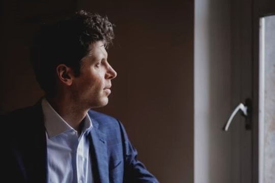 Cuộc chạy đua nước rút của Sam Altman: Sắp phát hành mô hình mới đáp trả Google, sẽ trực diện đối đầu nhà Táo khuyết