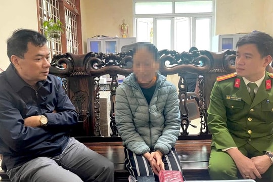 Người phụ nữ mang 150 triệu đồng đến ngân hàng để chuyển khoản từ thiện: Nhân viên Agribank phát hiện dấu hiệu lạ từ STK, mời công an vào cuộc