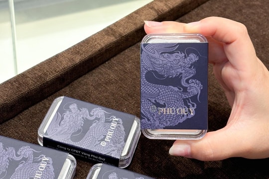 Giá bạc nối dài đà tăng mạnh sau cuộc họp lãi suất của FED