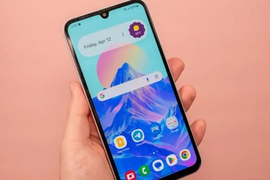 Vượt cả điện thoại Trung Quốc, mẫu máy giá rẻ Samsung gây bất ngờ khi bán chạy nhất thế giới: Giá chỉ 5tr