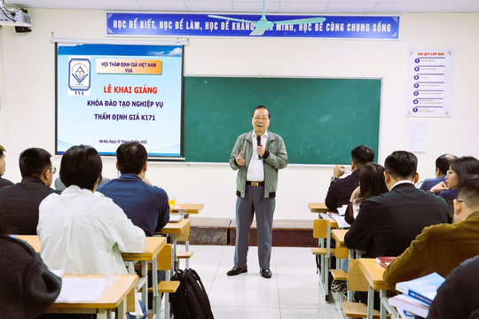 Khai giảng Khóa đào tạo nghiệp vụ thẩm định giá K171