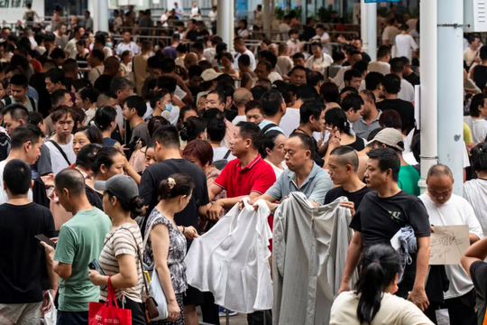 Kinh tế Trung Quốc xáo trộn chưa từng có trong gần 50 năm